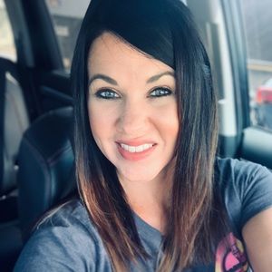 Meet your Posher, Candice